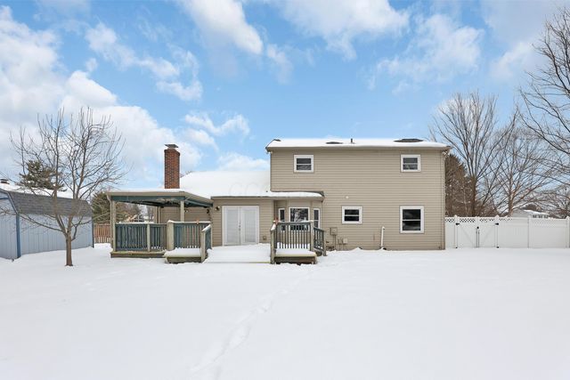 9841 Woodsfield Circle NW, Pickerington, OH 43147