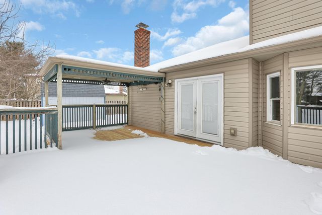 9841 Woodsfield Circle NW, Pickerington, OH 43147