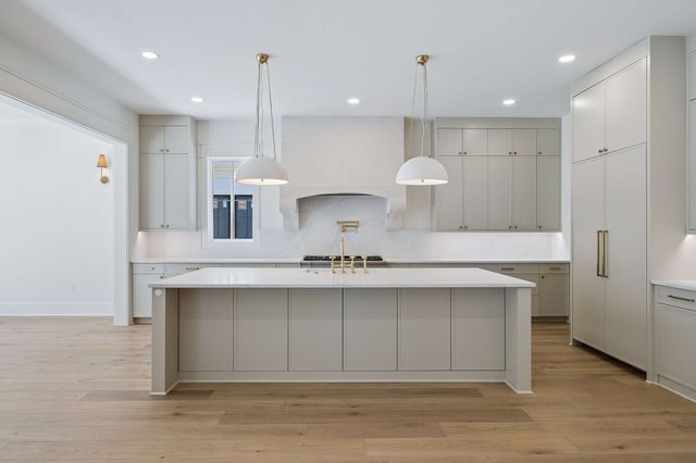 5448B Franklin Pike Cir, Brentwood, TN 37027