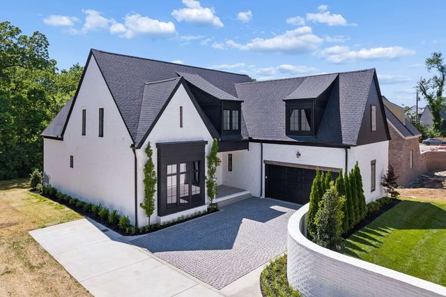 5448B Franklin Pike Cir, Brentwood, TN 37027