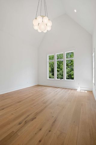 5448B Franklin Pike Cir, Brentwood, TN 37027