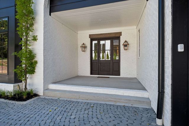 5448B Franklin Pike Cir, Brentwood, TN 37027