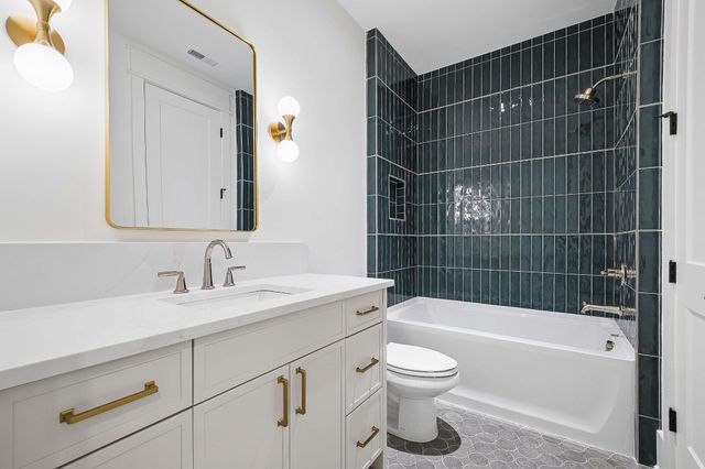 5448B Franklin Pike Cir, Brentwood, TN 37027