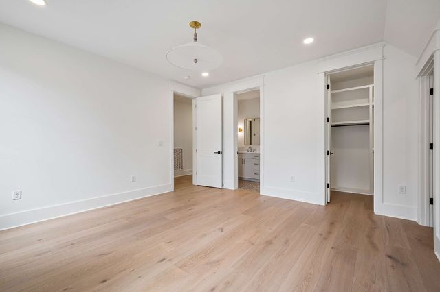 5448B Franklin Pike Cir, Brentwood, TN 37027