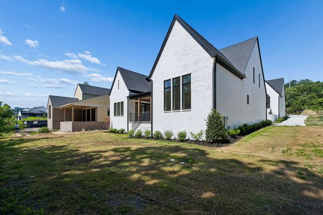 5448B Franklin Pike Cir, Brentwood, TN 37027