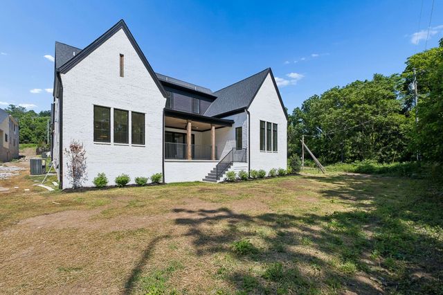 5448B Franklin Pike Cir, Brentwood, TN 37027