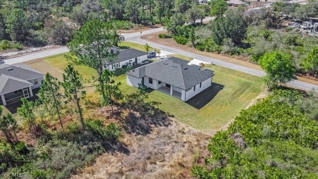 1752 Pine AVE, Lehigh Acres, FL 33972