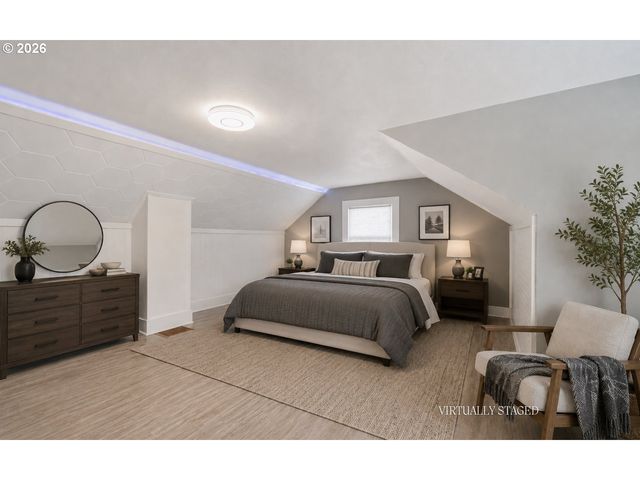 2424 Ne 102ND Ave, Portland, OR 97220