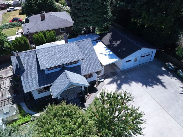 2424 Ne 102ND Ave, Portland, OR 97220