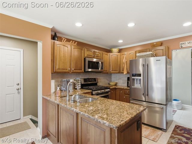 47621 Valley Forge Drive, Macomb, MI 48044