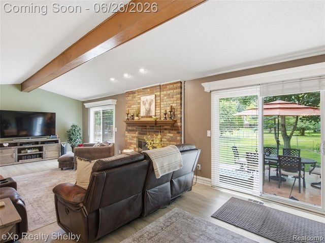 47621 Valley Forge Drive, Macomb, MI 48044