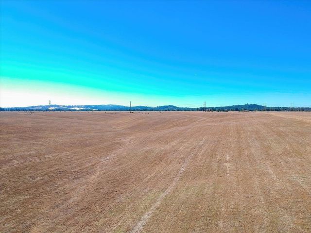 21200 N N Division Rd, Colbert, WA 99005