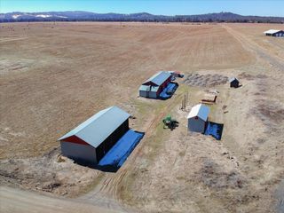 21200 N N Division Rd, Colbert, WA 99005