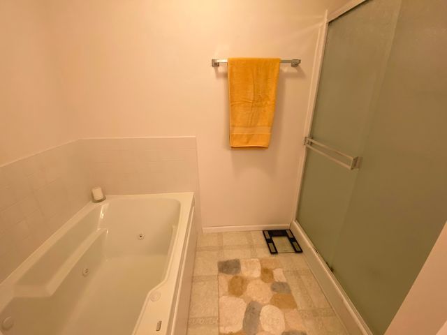 25734 S Bridle Path, Channahon, IL 60410