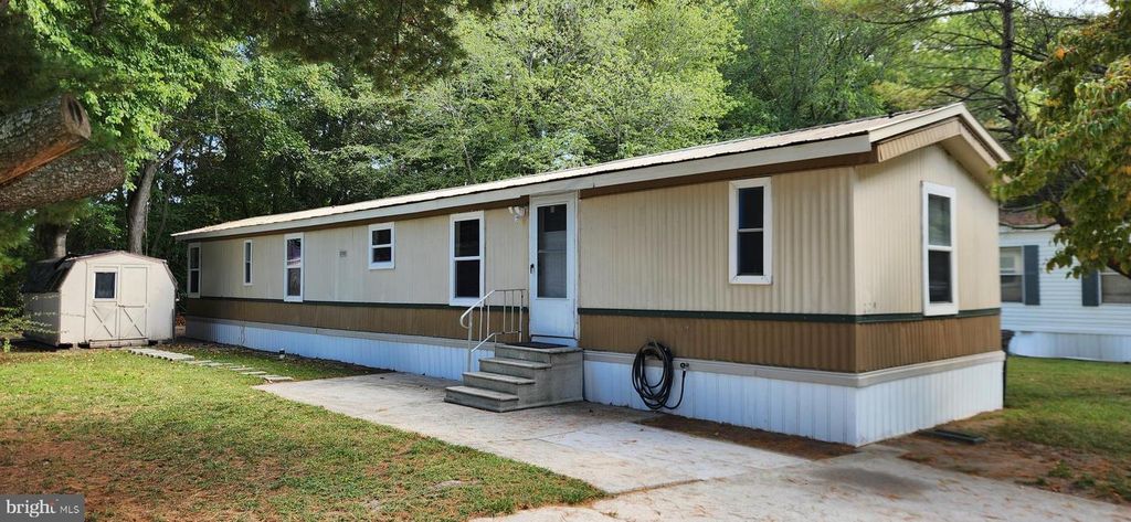 229 SAND CASTLE BLVD, Fruitland, MD 21826