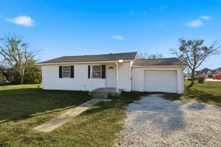 300 E 6th Street, Krum, TX 76249