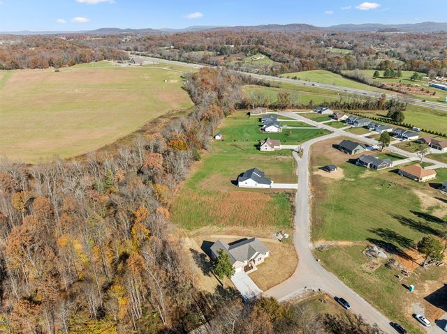 820 Country Wood Ct, Cookeville, TN 38506