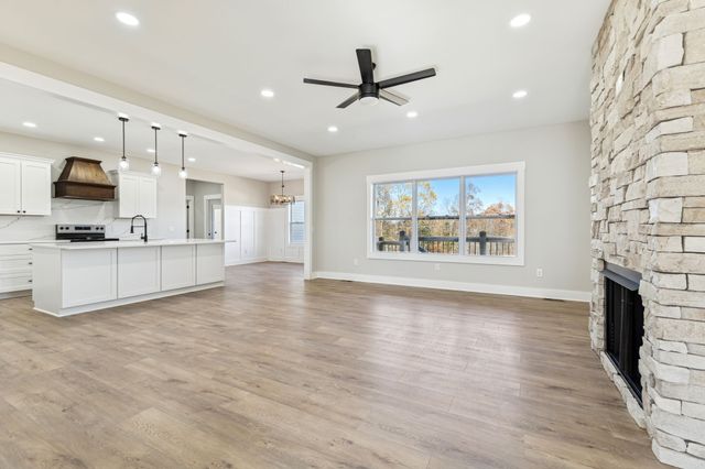 820 Country Wood Ct, Cookeville, TN 38506