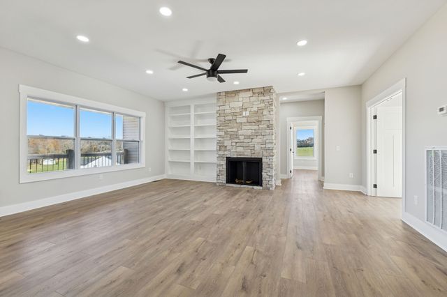 820 Country Wood Ct, Cookeville, TN 38506