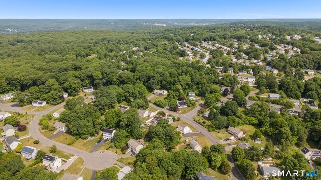 505 Horton Hill Road, Naugatuck, CT 06770