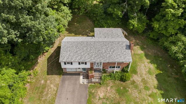 505 Horton Hill Road, Naugatuck, CT 06770