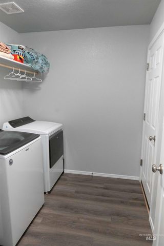 1680 SW Levant Way, Mountain Home, ID 83647