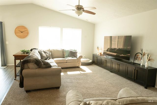 1680 SW Levant Way, Mountain Home, ID 83647