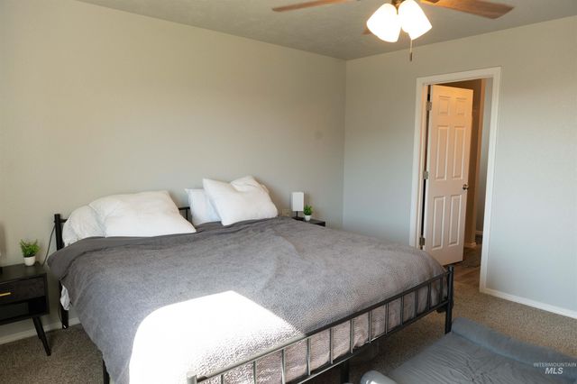 1680 SW Levant Way, Mountain Home, ID 83647