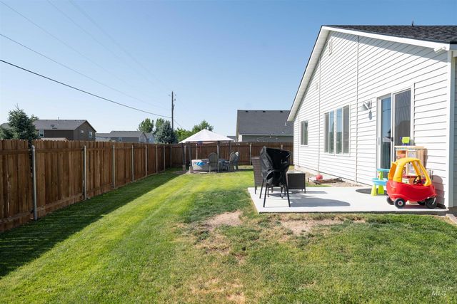 1680 SW Levant Way, Mountain Home, ID 83647