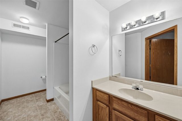 1010 240th St 1, North Liberty, IA 52317