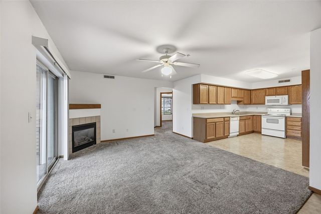 1010 240th St 1, North Liberty, IA 52317