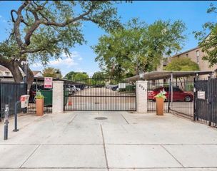 2021 Spenwick Drive 216, Houston, TX 77055