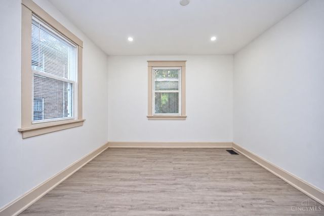 395 Elberon Avenue, Cincinnati, OH 45205