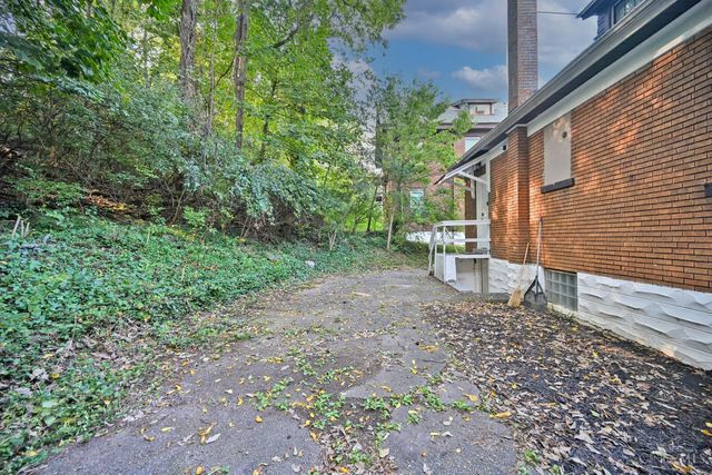 395 Elberon Avenue, Cincinnati, OH 45205