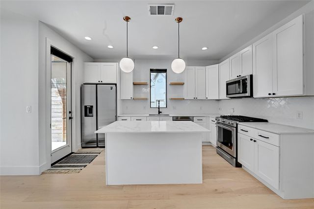 1140 Webberville RD 9, Austin, TX 78721