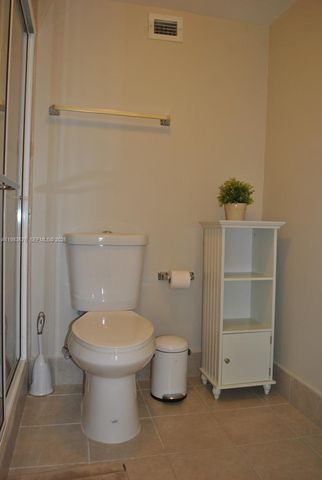 6039 Collins Ave 1006, Miami Beach, FL 33140