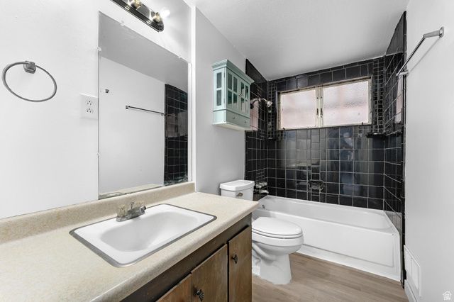 1123 E SEGO LILY DR, White City, UT 84094