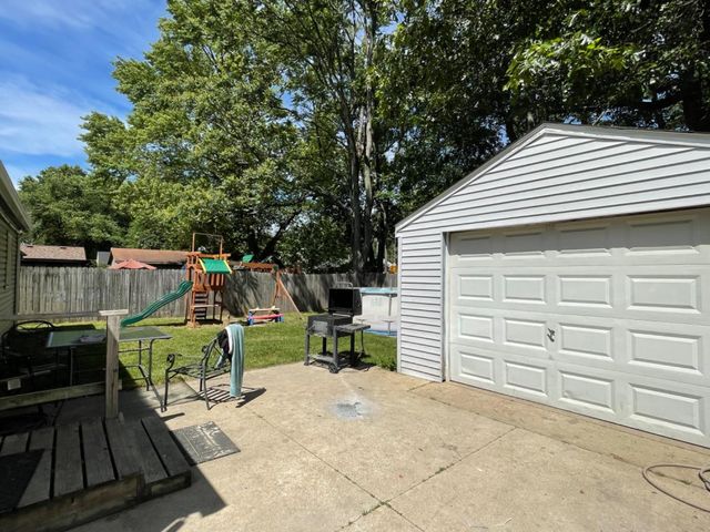 610 Davidson Avenue, Michigan City, IN 46360