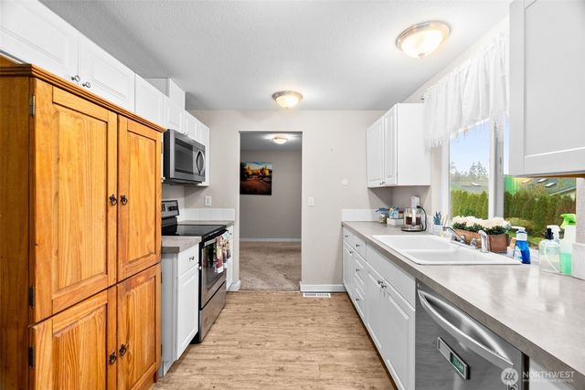 8311 Hawksridge Drive SE, Olympia, WA 98513