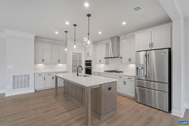 19F FARROW COVE, Charlottesville, VA 22901