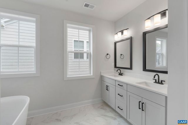 19F FARROW COVE, Charlottesville, VA 22901