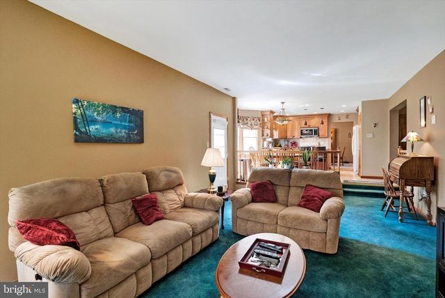 2125 ROBIN DR, Warrington, PA 18976