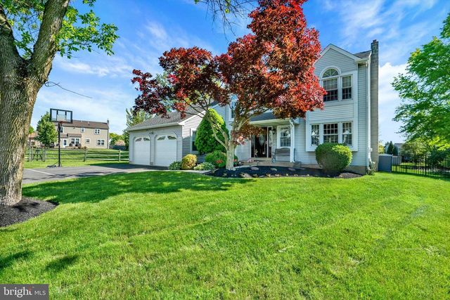 2125 ROBIN DR, Warrington, PA 18976