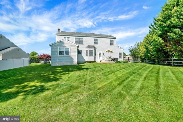 2125 ROBIN DR, Warrington, PA 18976