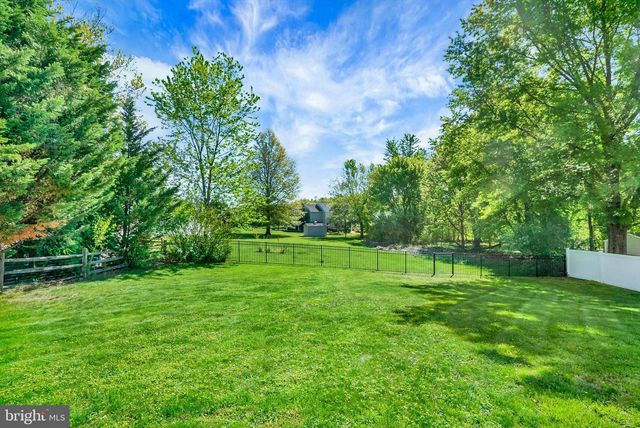 2125 ROBIN DR, Warrington, PA 18976