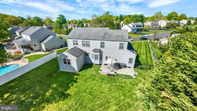 2125 ROBIN DR, Warrington, PA 18976