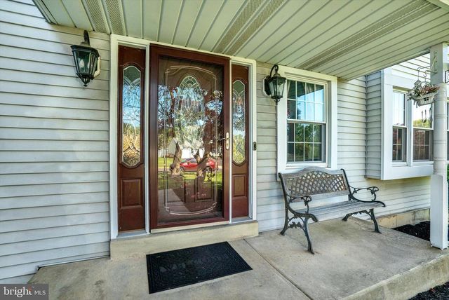 2125 ROBIN DR, Warrington, PA 18976
