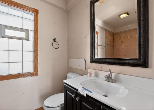 1917 S 9th Avenue, Maywood, IL 60153