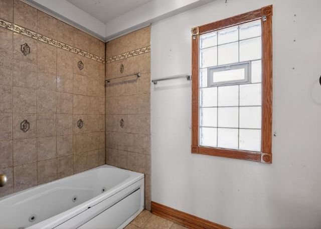 1917 S 9th Avenue, Maywood, IL 60153