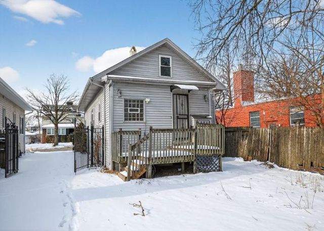 1917 S 9th Avenue, Maywood, IL 60153